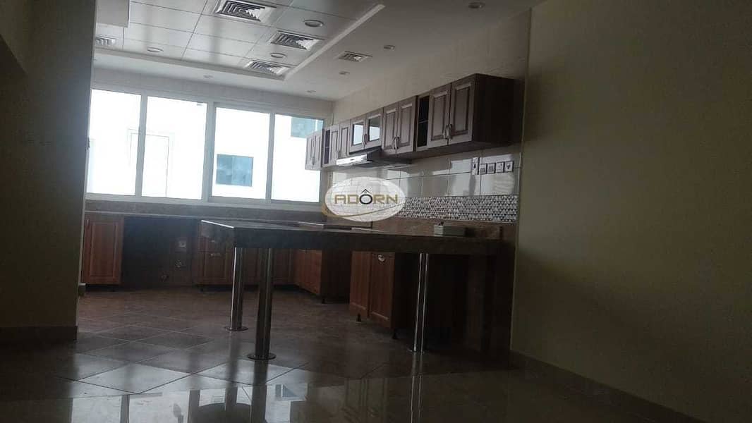 24 Brand New 5 bed room villa in Umm Suqeim 1