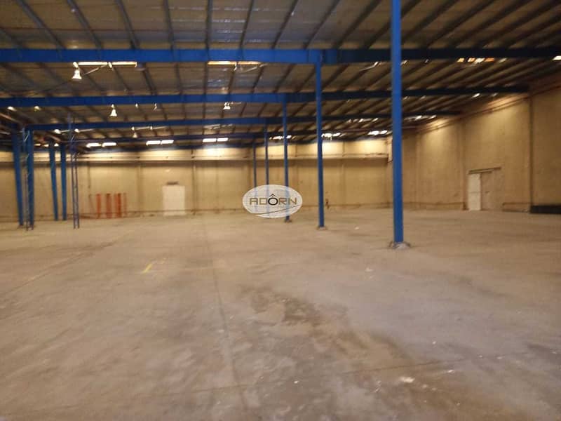 2 50000 square feet warehouse with 6 loading bays for rent in Al Quoz 4