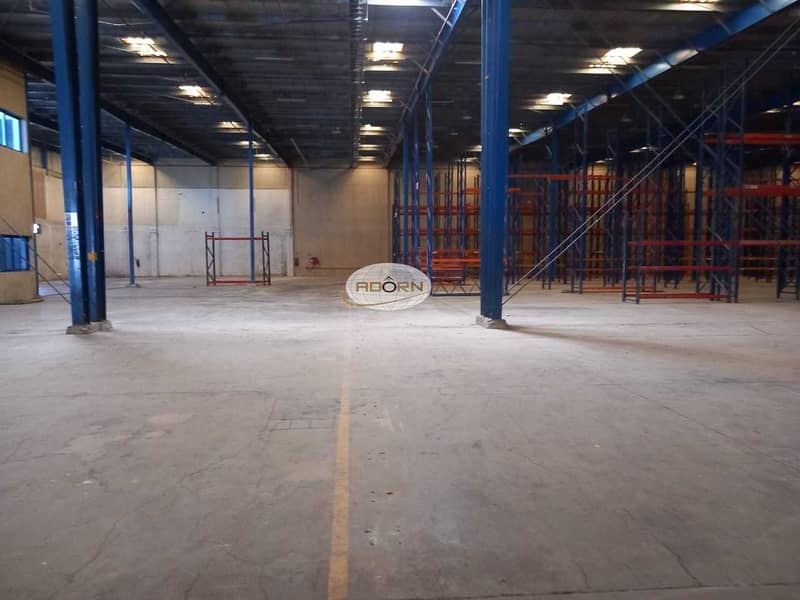 6 50000 square feet warehouse with 6 loading bays for rent in Al Quoz 4