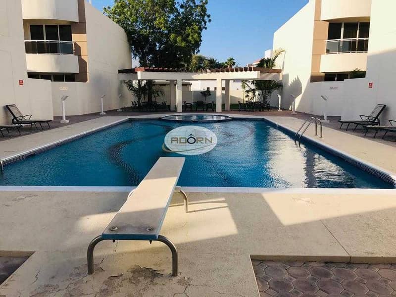 24 Excellent 4 bedroom plus maid villa with beautiful private garden and shared pool in Jumeirah 1