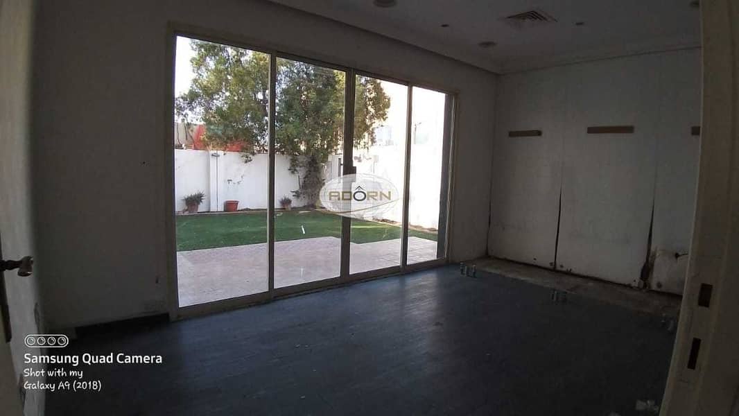 10 Commercial  Spacious 5br independent villa for rent