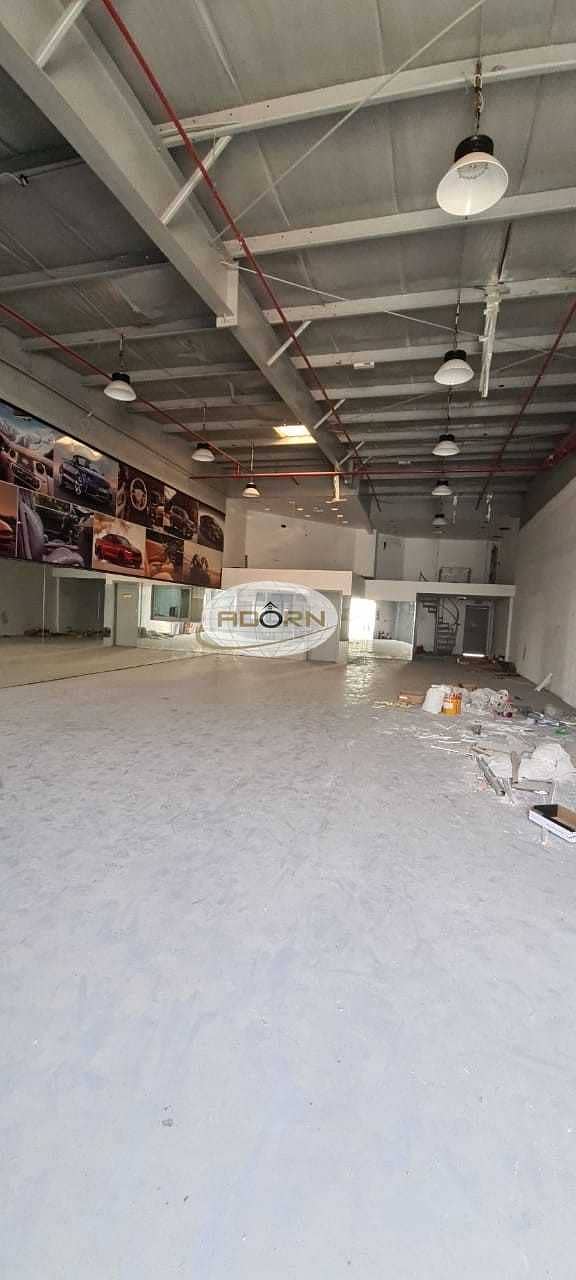 3000 square feet excellent warehouse for rent in close sheikh zayed road Al Quoz 1