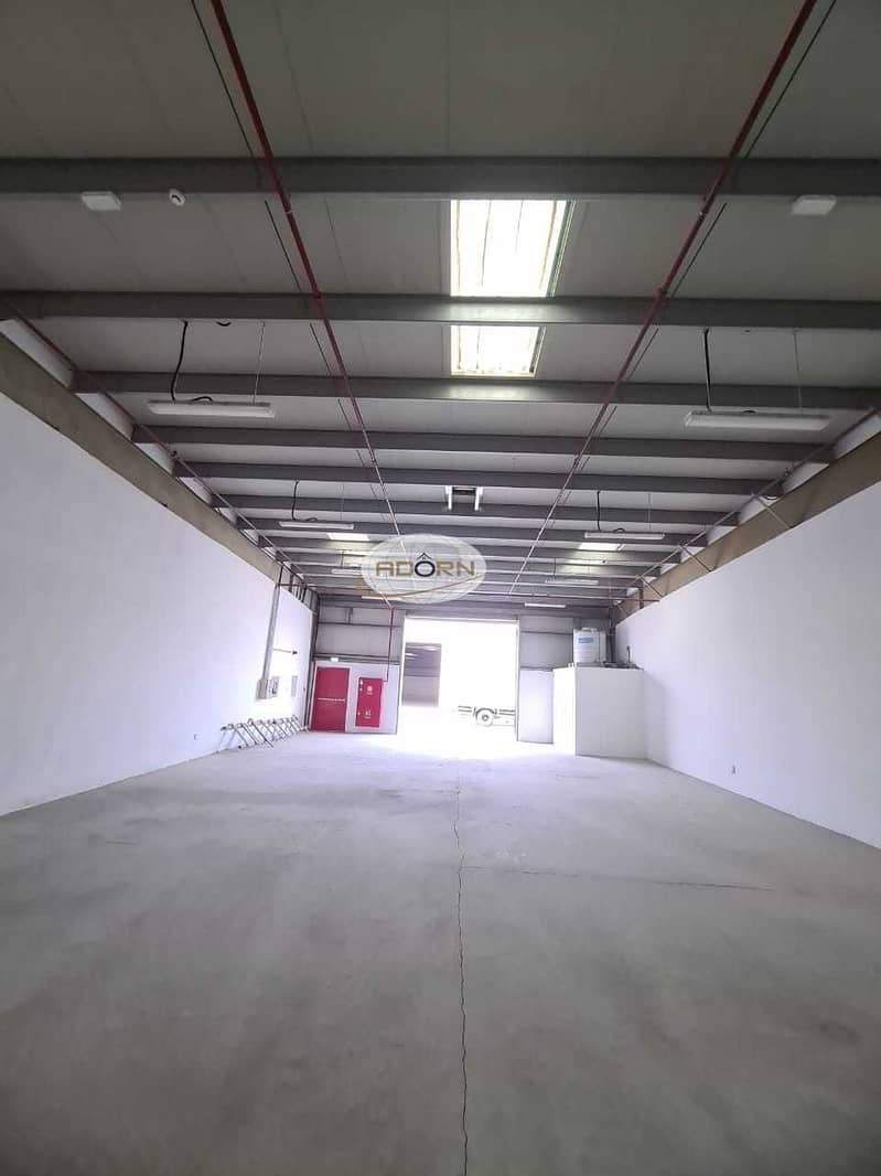 6 2000 square feet brand new warehouse for rent suitable for Garage  on First Al Khail. road