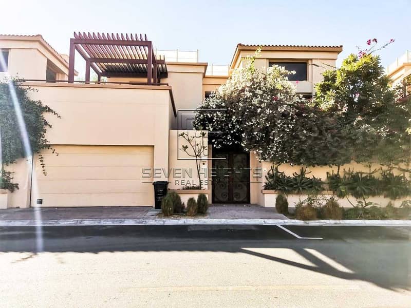 Massive Villa 5BR+Maid |Private Swimming Pool . Massive Villa 5BR+Maid |Private Swimming Pool .