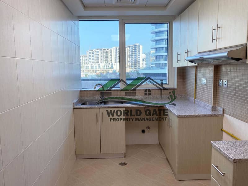 13 Great Deal Huge 1BR with balcony |Full Sea View| Access in beach
