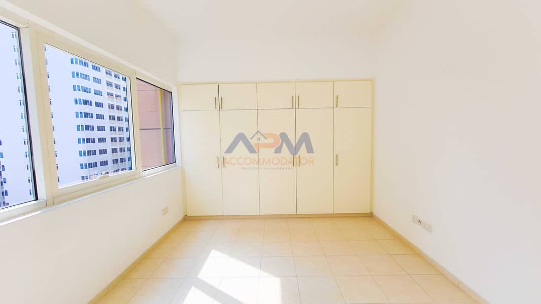8 Sizable ! 2 Bed Apartment + Laundry Room + Pool + Gym.