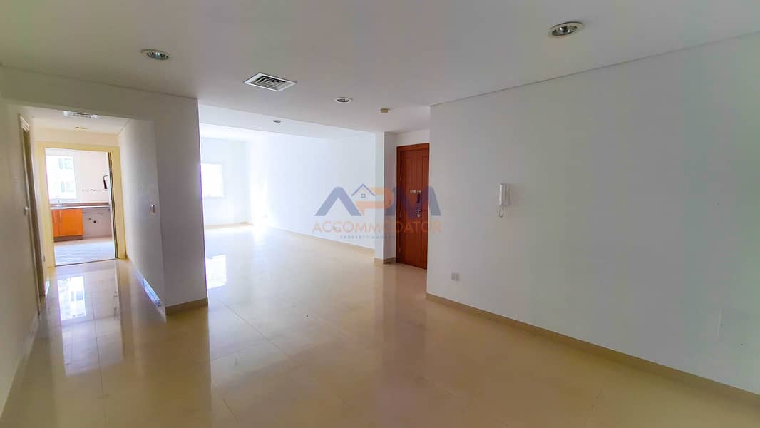 15 Sizable ! 2 Bed Apartment + Laundry Room + Pool + Gym.