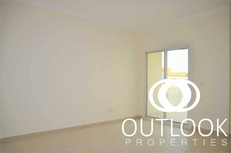 2 1BR Unfurnished | Ready | Stunning View| Near Park