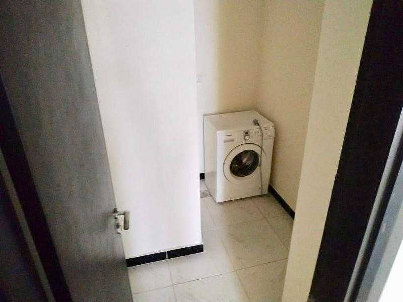 6 Urgent Sale | Furnished 2BR | Near Park