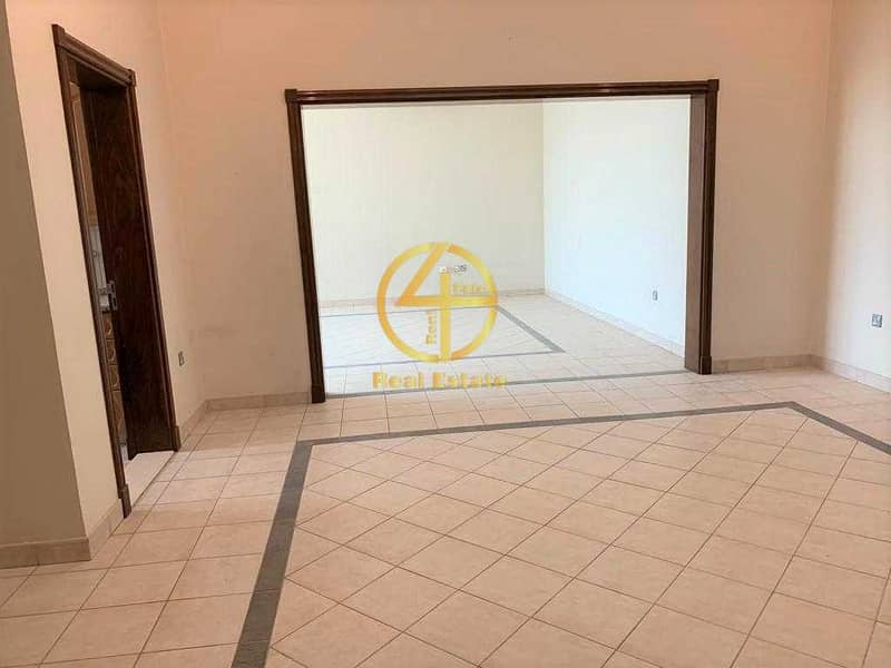 18 Villa with private entrance|8 beedrooms|driver's room|prime location