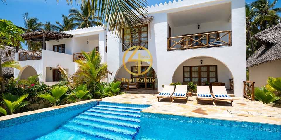 11 Amazing PALACE11 BR Villa with Spanish Style|DRIVER ROOM|PRIME LOCATION
