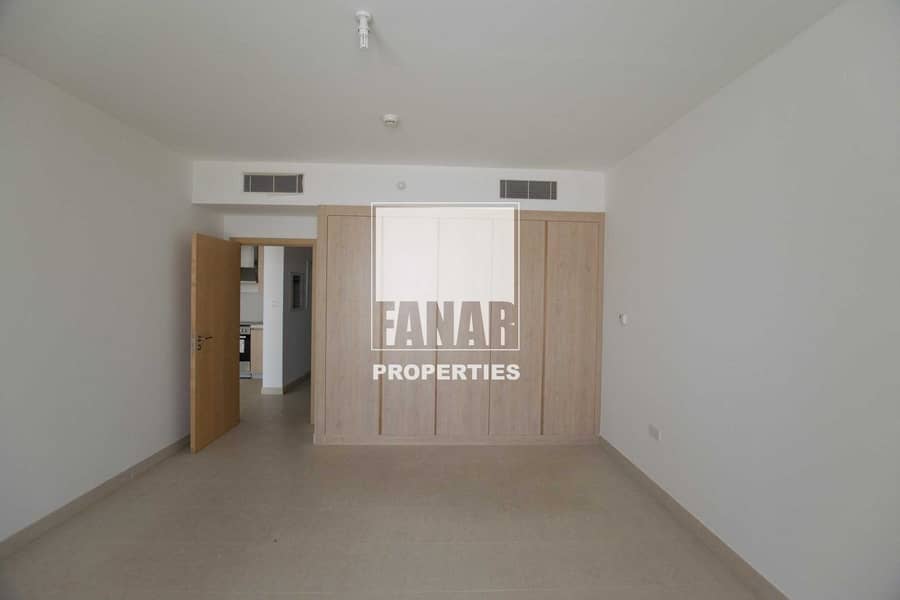 5 Landmark View Classy Apartment w/ Full Facilities