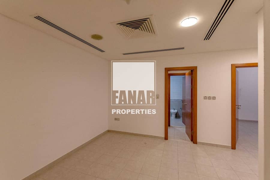 6 Available Now | Spacious Apartment with Balcony