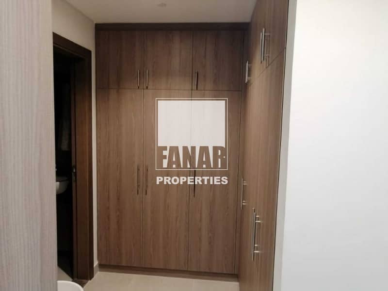 5 Fully Furnished Vacant Apartment with Balcony