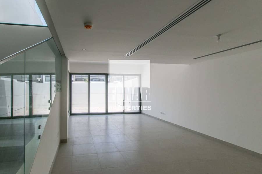 Invest Now | Amazing Townhouse w/ Rent Refund Invest Now | Amazing Townhouse w/ Rent Refund