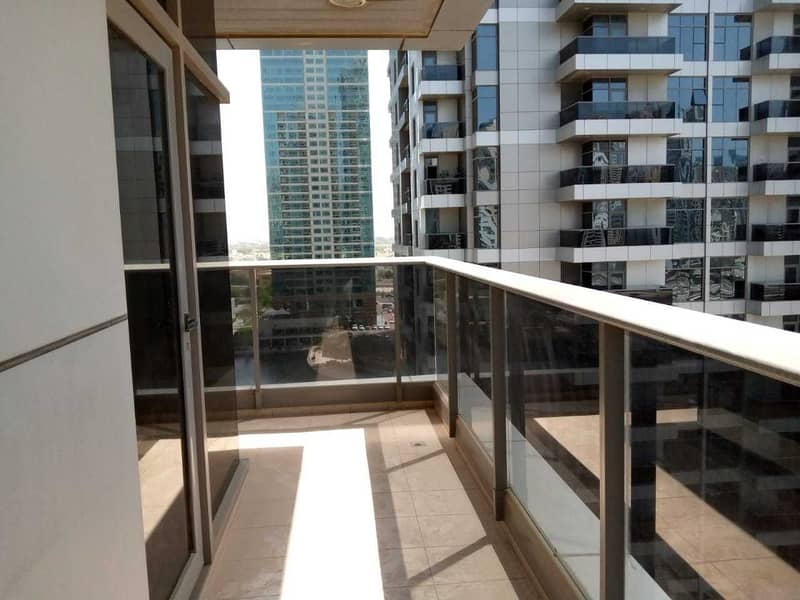 4 Eligant 1BHK|L-shape Balcony|Lake/Marina View