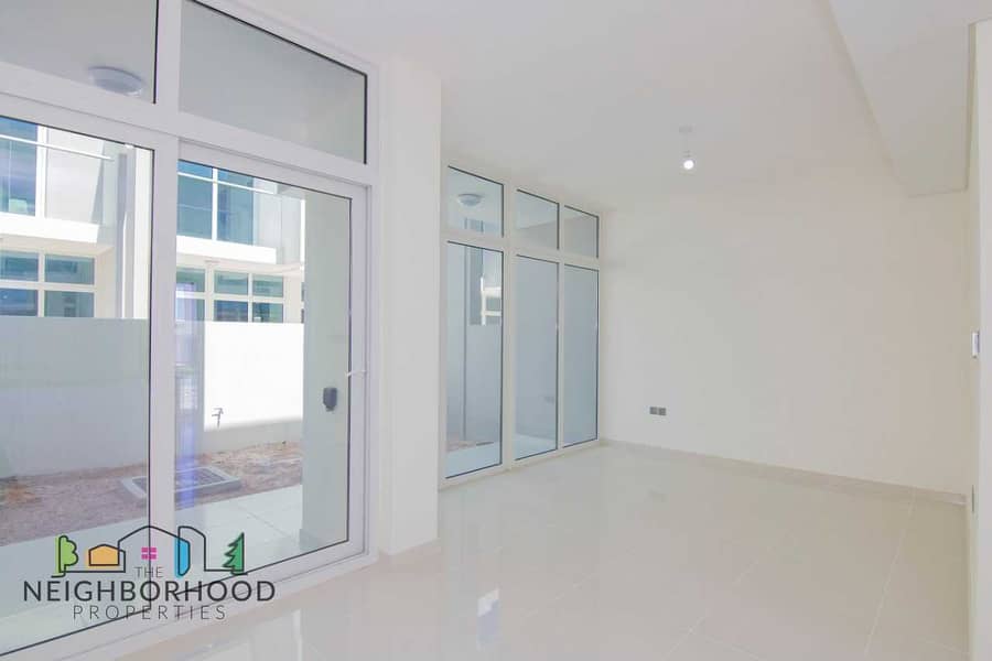 3 BRAND NEW  / READY TO MOVE VILLA FOR SALE PAY AED 675K BALANCE MONTLY INSTALLMENTS