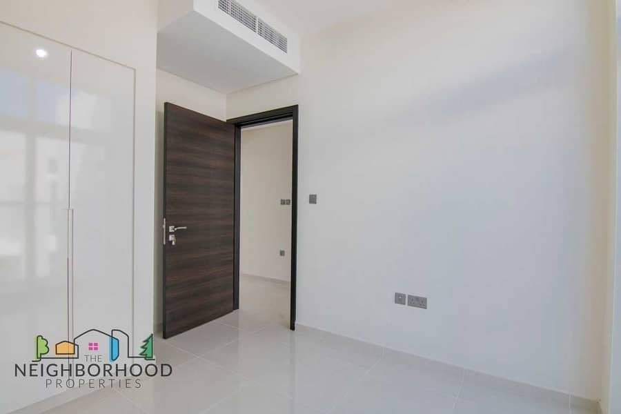 6 BRAND NEW  / READY TO MOVE VILLA FOR SALE PAY AED 675K BALANCE MONTLY INSTALLMENTS