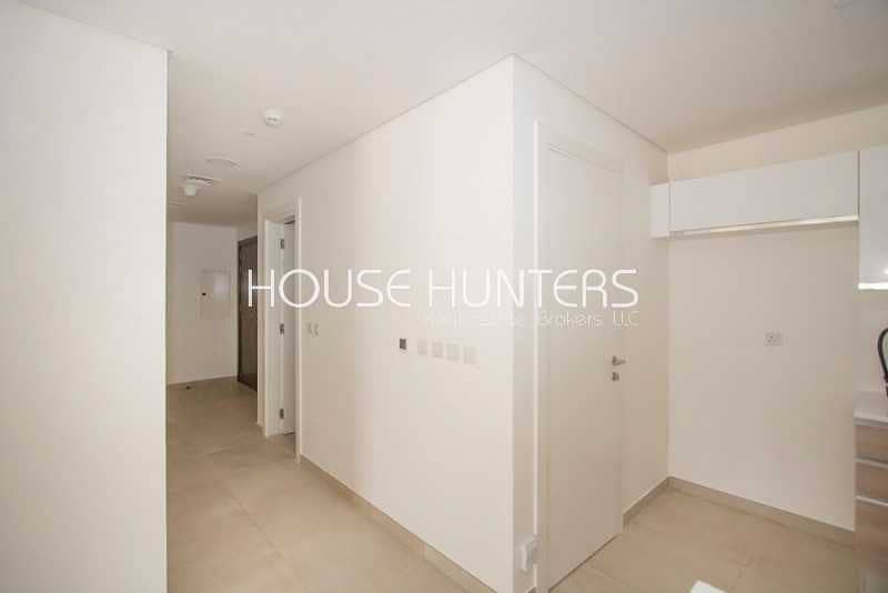 6 Beautiful 1 Bed + Study | Vacant Now & Motivated Seller