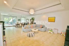 Beautiful Townhouse in Lovely Victory Heights