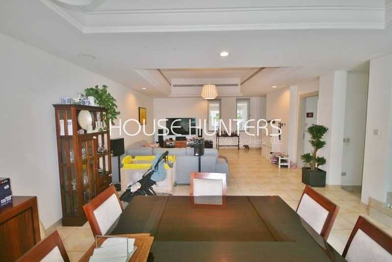 3 Beautiful Townhouse in Lovely Victory Heights