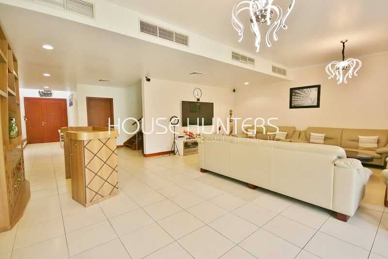 4 5 bedroom | Great location | Lovely Saheel