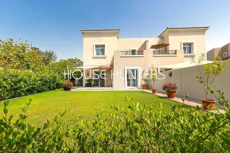 7 3 bedroom | Lovely Villa in Alma | Close to pool