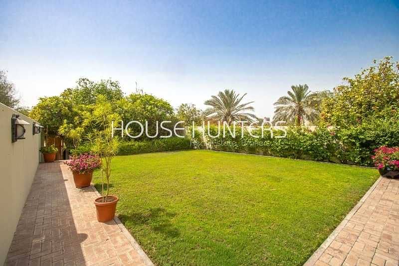 11 3 bedroom | Lovely Villa in Alma | Close to pool