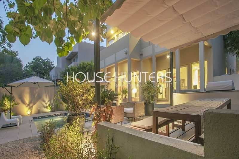 3 Corner Plot|Stunning garden|Private pool|Park view