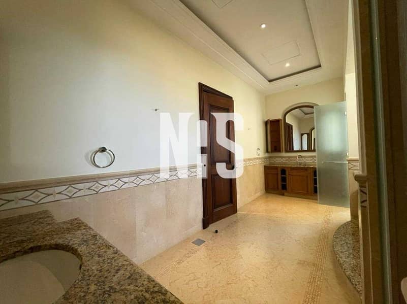 34 spacious excutive villa with golf course view  .