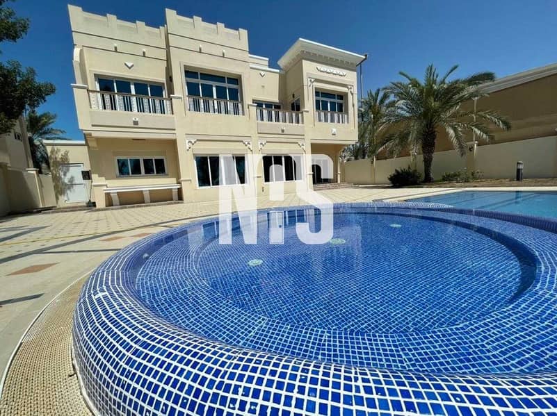36 Spacious and Luxury Villa |  Private Swimming Pool
