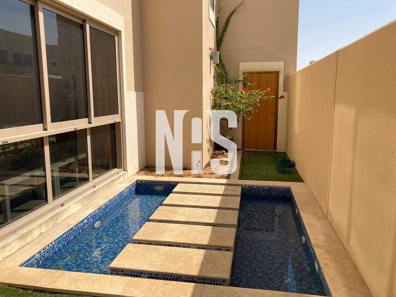 6 ?Spacious Cornered  Villa | with Private Pool .