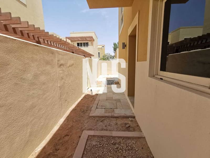 4 Spacious Type S Townhouse Fully Well Maintained