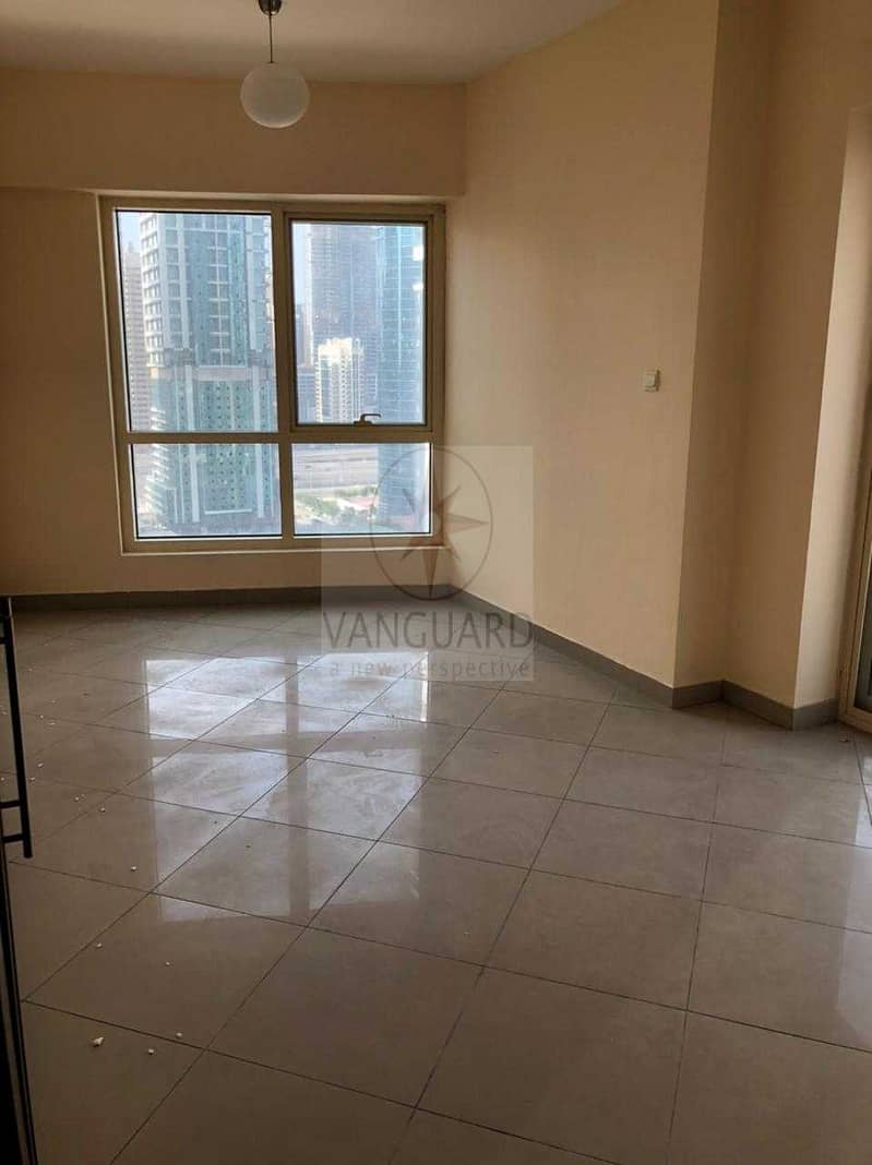 VACANT MID Floor 2 Bed with Maids' Room for Sale