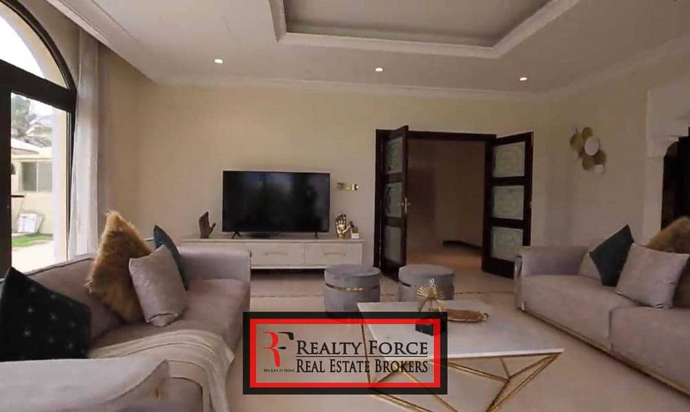 2 FULLY FURNISHED | UPGRADED 5BR | BEACH ACCESS
