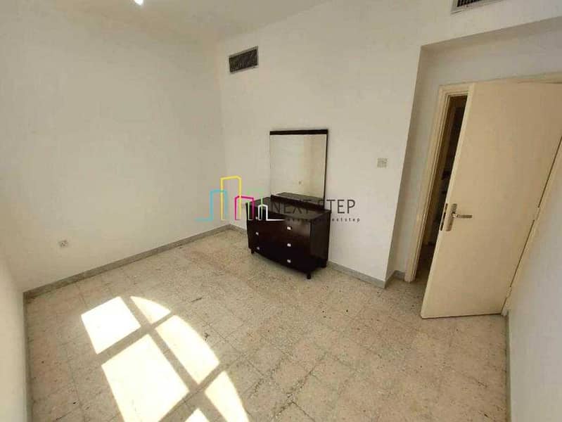 7 Upscale One Bedroom with Flexible Payments in Hamdan Street