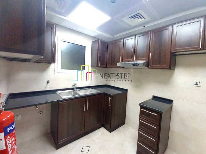 10 Wonderful 1 Bedroom Apartment with Parking