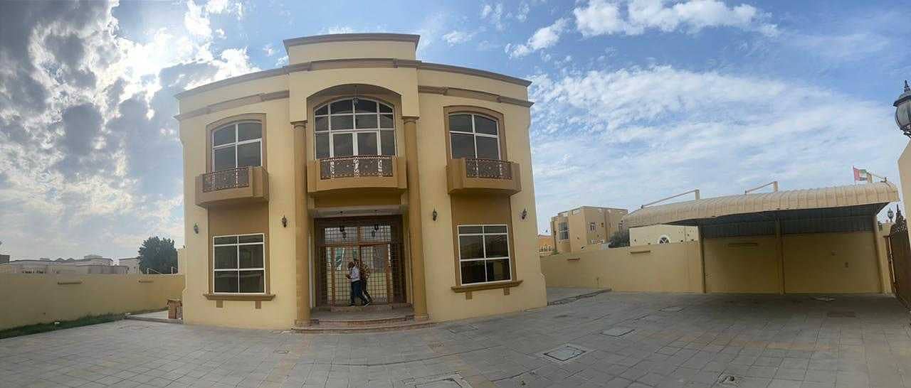 AMAZING DEAL | 05 B/R VILLA WITH SERVANT QUARTERS | OUTSTANDING QUALITY