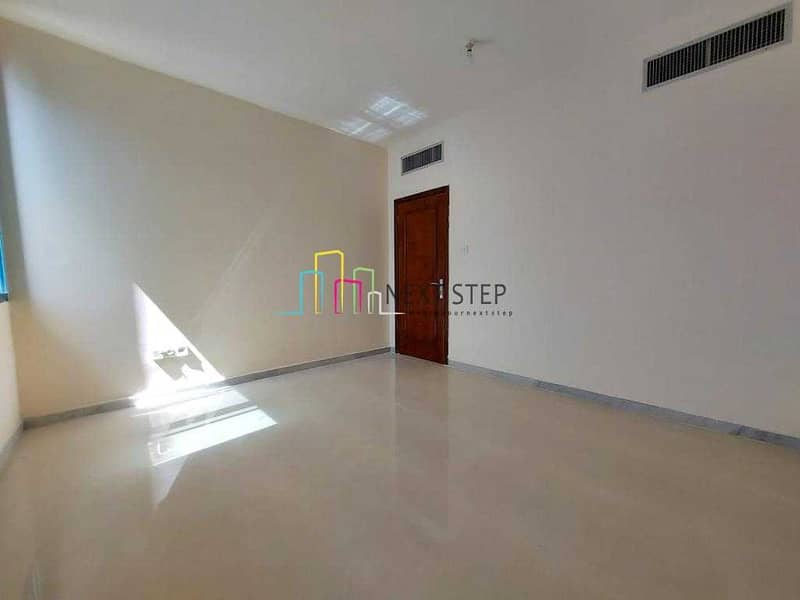 4 1 Bedroom Apartment with Balcony Available