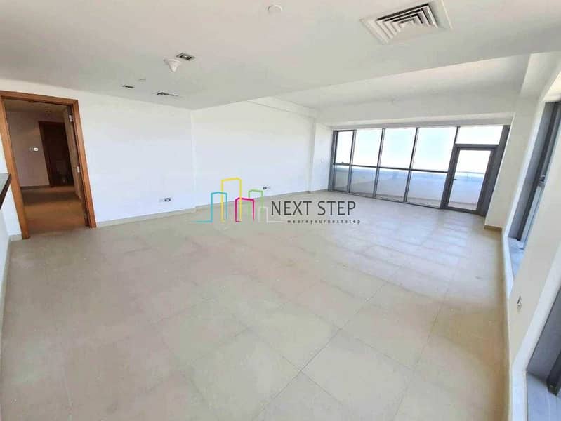 6 Balcony with All Facilities & 2 Parkings