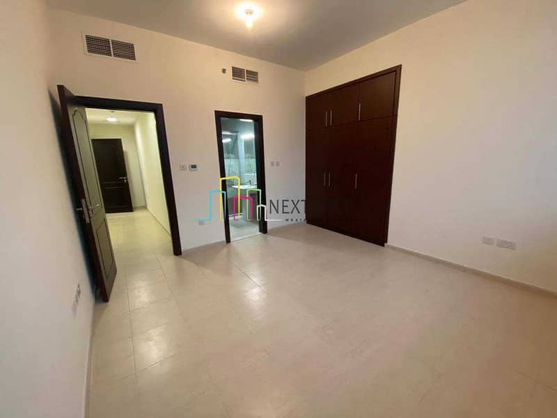7 Captivating 2 Bedroom Apartment with Parking