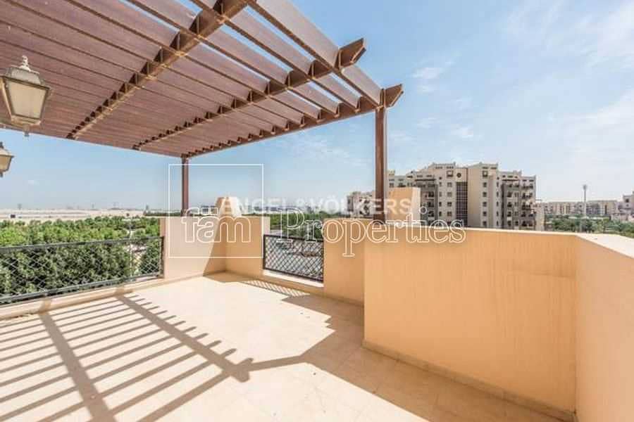 10 Stunning pool view | Terrace unit | Genuine