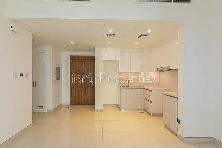 Exceptional Modern 1 bed Apt next to the mall