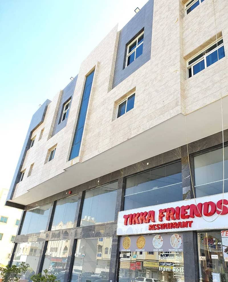 For sale a commercial building in Al-Rawda3, space 10,000Sqft, permit G+2, income 610 thousand