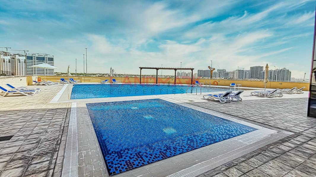 Modern 1BR | Luxury tower | Balcony | City View | Covered Parking Modern 1BR | Luxury tower | Balcony | City View | Covered Parking