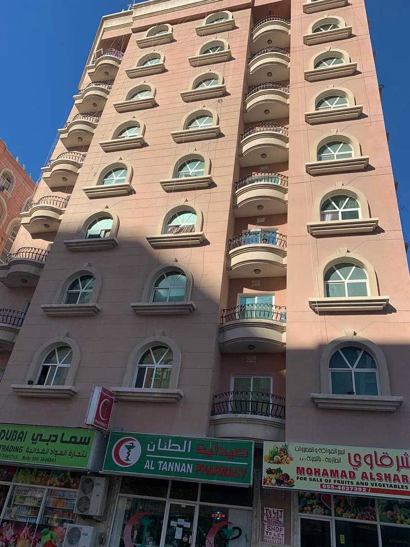 flat  for rent in Al rashidiya 3   excellent location, big space  contact to us : 0567184770