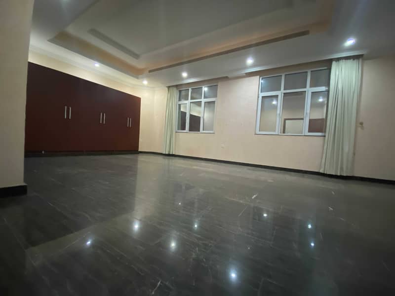 Квартира в Мохаммед Бин Зайед Сити，Зона 5, 4 cпальни, 100000 AED - 5234787