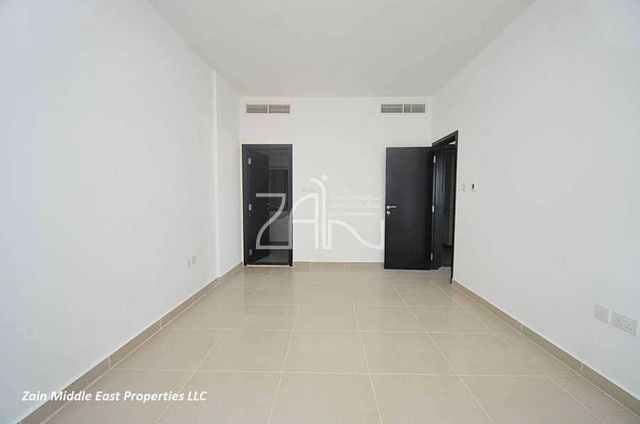 6 Villa View 3 BR Apt Ready to Move in with Balcony