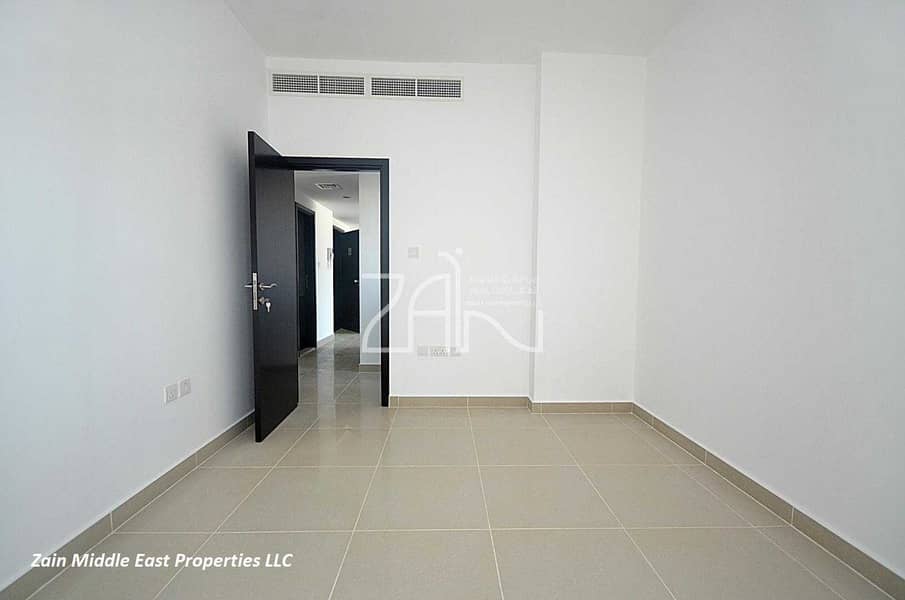 8 Open View 3+M Apt Large Layout Close to Shops