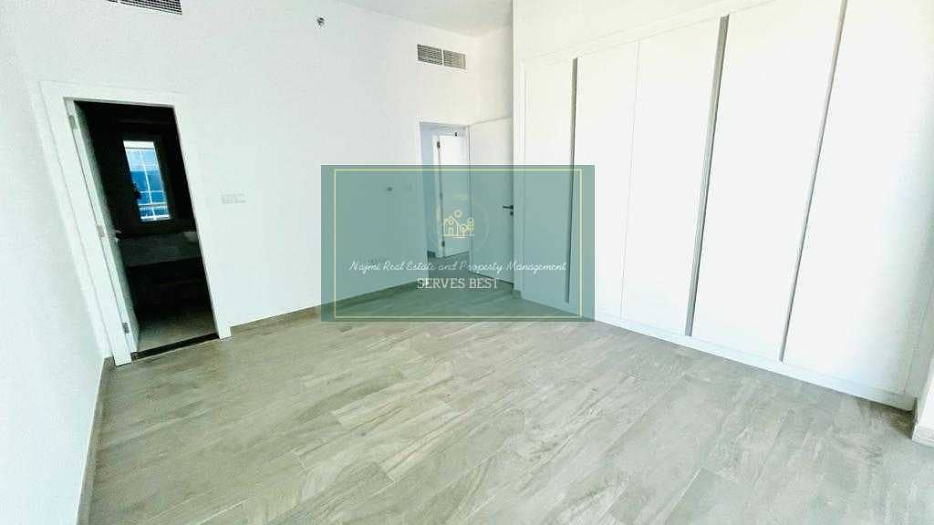 9 Brand New! Superb Residence in Partial Sea View! Maids Room !